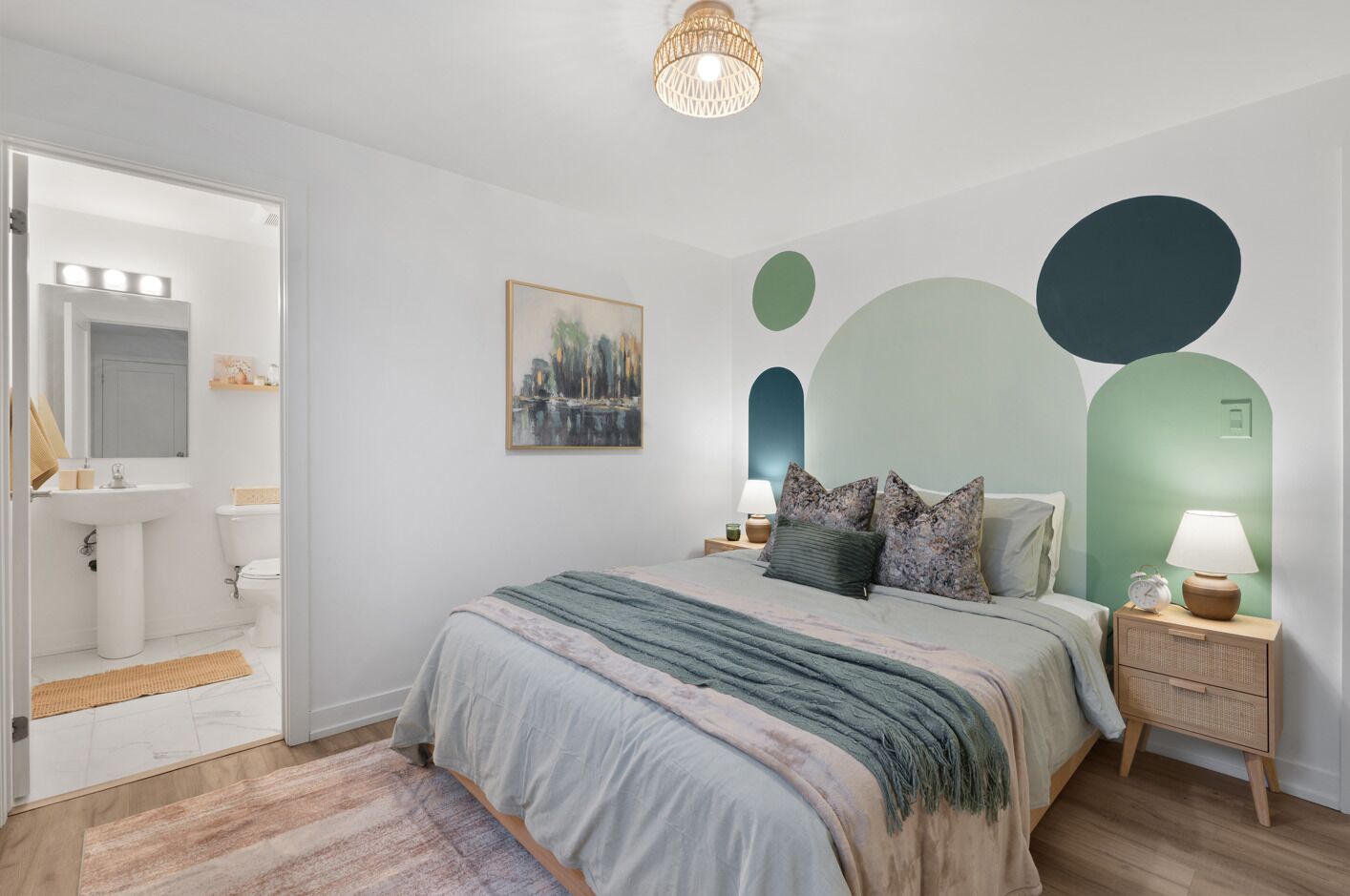 2 habitaciones, tabla de planchar con plancha y wifi gratis 