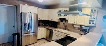 Oakmont  5-bedroom house, 1-2 min walk to US Open 2025 Golf Course entrance