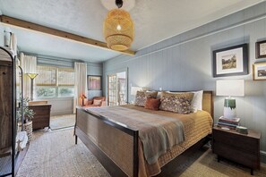 5 chambres, fer et planche à repasser, accès Internet, draps fournis