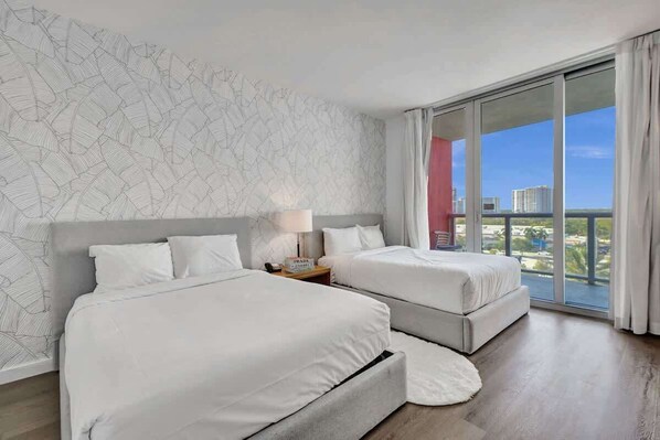 5 bedrooms, bed sheets