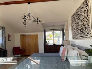 Interior - Stylish, Modern 3-Level House-Yard-Patio-Balcony-Sauna- Blocks to Beaches - OB  (San Diego)