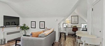 Charming 1-bedroom apartment with workspace in central Hatfield