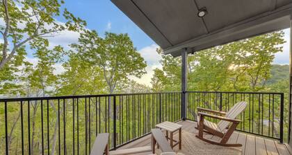 New/Theater/Indoor pool/Hot tub/Fire pit/Arcades/View