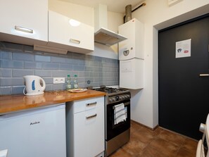 Kühlschrank, Ofen, Herdplatte