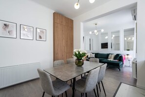 Living area - Contemporary Aparthotel 2-BR Flats Near Old Town, Quiet & Serene (Bucharest)