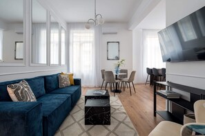 Comfort Apartment, 2 Bedrooms | Living area