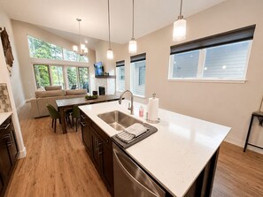Interior - Luxury Townhome across from Slopes at Purgatory with Mountain Views (Durango)