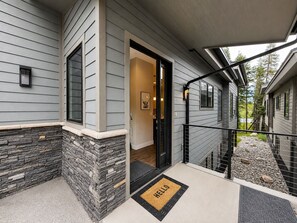 Exterior detail - Luxury Townhome across from Slopes at Purgatory with Mountain Views (Durango)