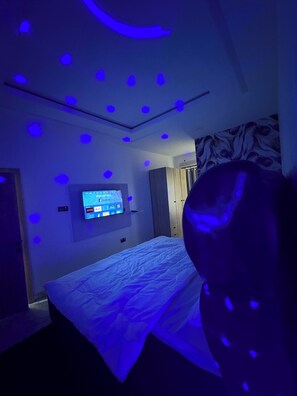 2 bedrooms