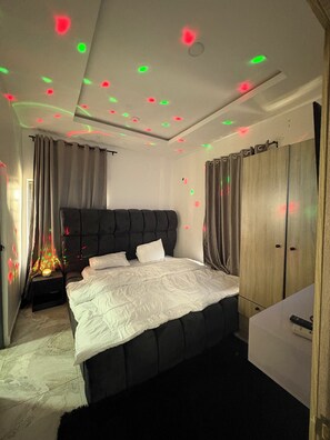 2 bedrooms