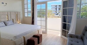 1 bedroom, iron/ironing board, free WiFi, bed sheets - Master Suite Plus Ocean View Balcony (San Cristóbal)