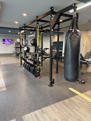 Fitness facility - Cozy Luxury Unit Convenient location (Decatur)