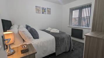 Casa | 4 habitaciones, tabla de planchar con plancha y wifi gratis
