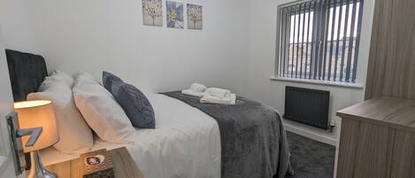 Maison | 4 chambres, fer et planche à repasser, accès au Wi-Fi (inclus)