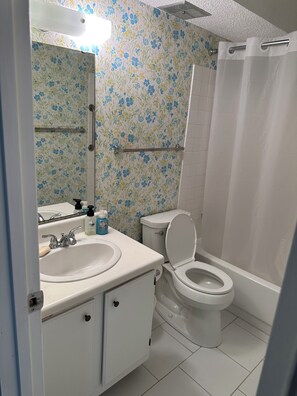 Towels, soap, toilet paper