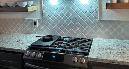 Charming 2-bedroom condo with AC, WiFi in beautiful Atascadero