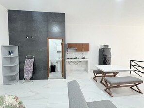 Private kitchen - Periférico Bodega con Departamento B (Tonalá)