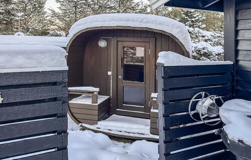 Awesome home in Løkken with sauna