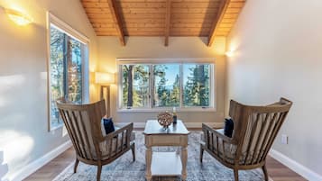 Rumah (4 Bedrooms) | Interior