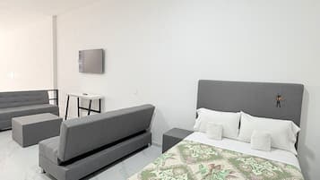 2 bedrooms, iron/ironing board, free WiFi