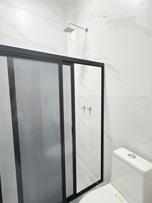 Bathroom - Periférico Bodega con Departamento C (Tonalá)
