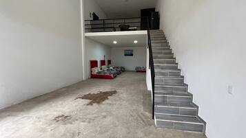 2 bedrooms, iron/ironing board, free WiFi