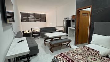 Iron/ironing board, free WiFi