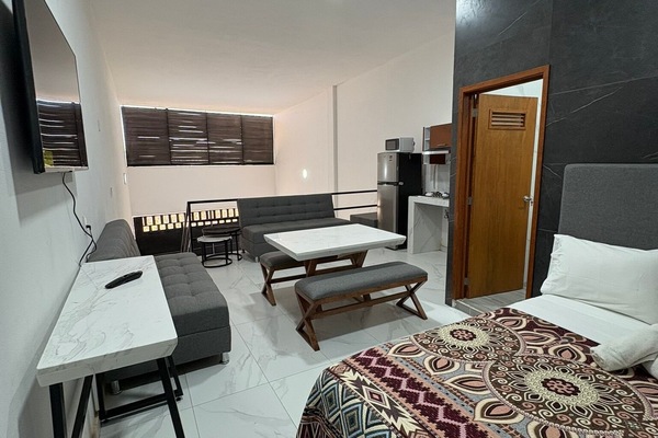 Iron/ironing board, WiFi (free)