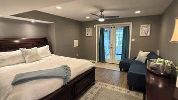 2 bedrooms, travel crib, free WiFi, bed sheets