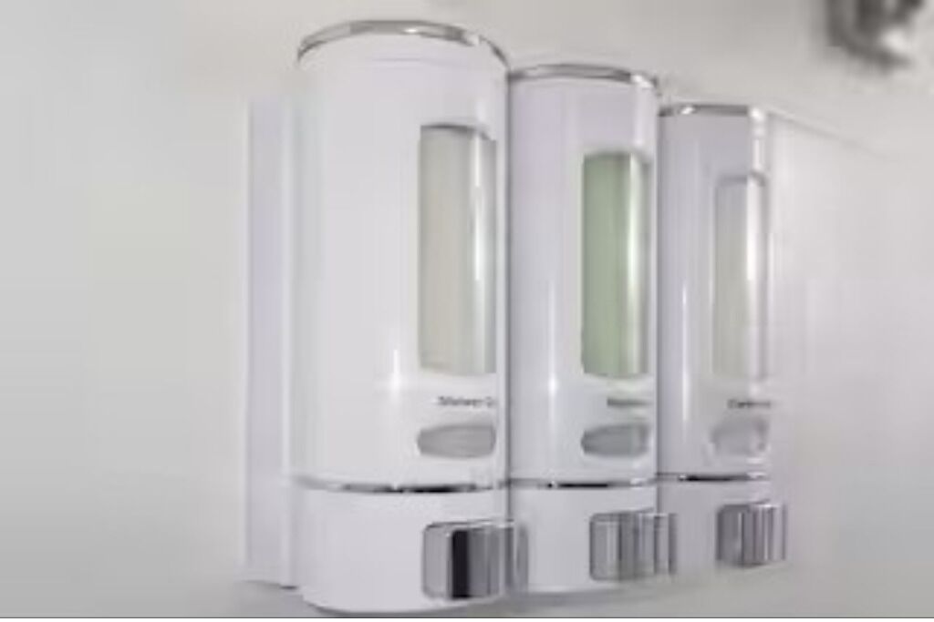 Trois objets métalliques blancs, de forme cylindrique, dotés d’une surface réfléchissante, qui pourraient être un type d’équipement ou d’appareil.