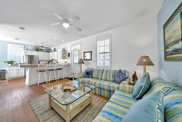 Living area - Escape to our charming 2 bedroom bungalow just off 30A (Santa Rosa Beach)