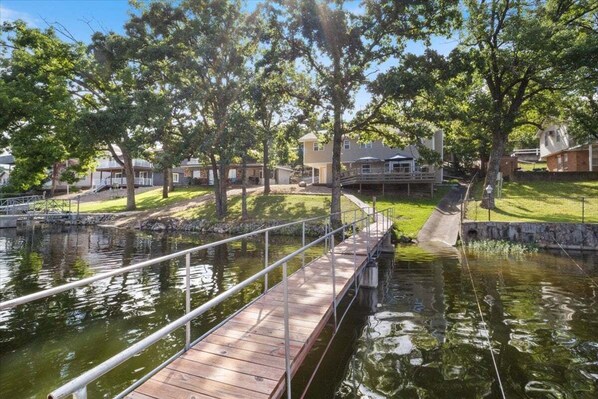 Property grounds - Perfect Family House in Osage Beach with Expansive Deck, Private Dock, & Boat Slip (Osage Beach)