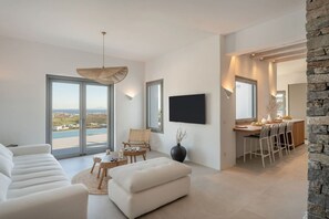 Smart-tv och en stereo