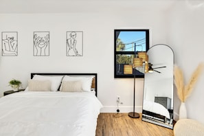1 chambre, fer et planche à repasser, Wi-Fi, draps fournis