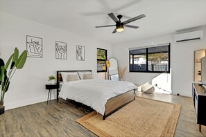 1 chambre, fer et planche à repasser, Wi-Fi, draps fournis