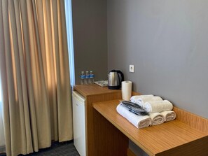 Standard Studio, City View | Desk, laptop workspace, free WiFi - Vip Inn Hotel Esenyurt (Istanbul)