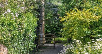 Battys Barn at Moorbath Farm