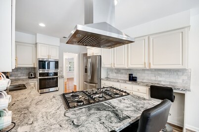Elegant Buckhead ATL Retreat