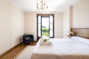 3 bedrooms, iron/ironing board, WiFi, bed sheets - La Corvera in Collera, Ribadesella (Collera)