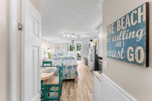 1 chambre, fer et planche à repasser, Wi-Fi gratuit, draps fournis
