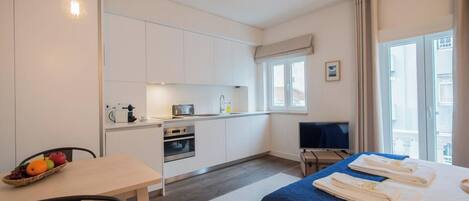 Fer et planche à repasser, lit parapluie, Wi-Fi