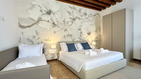 3 bedrooms, iron/ironing board, free WiFi, bed sheets