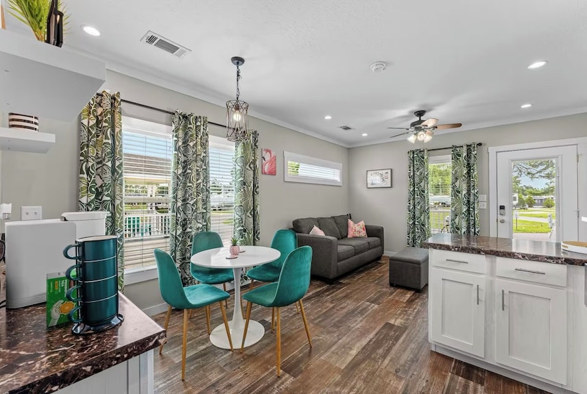 Cozy Tiny Home Getaway Minutes From Disney - Kissimmee