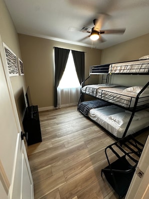 3 chambres, Wi-Fi, draps fournis
