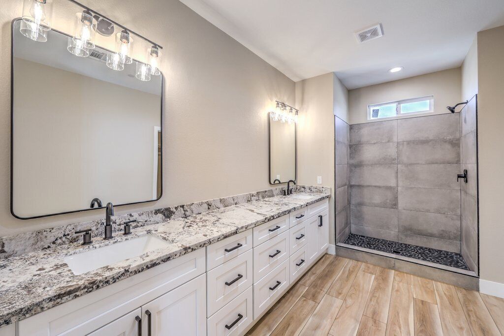 Shower, towels, soap, toilet paper