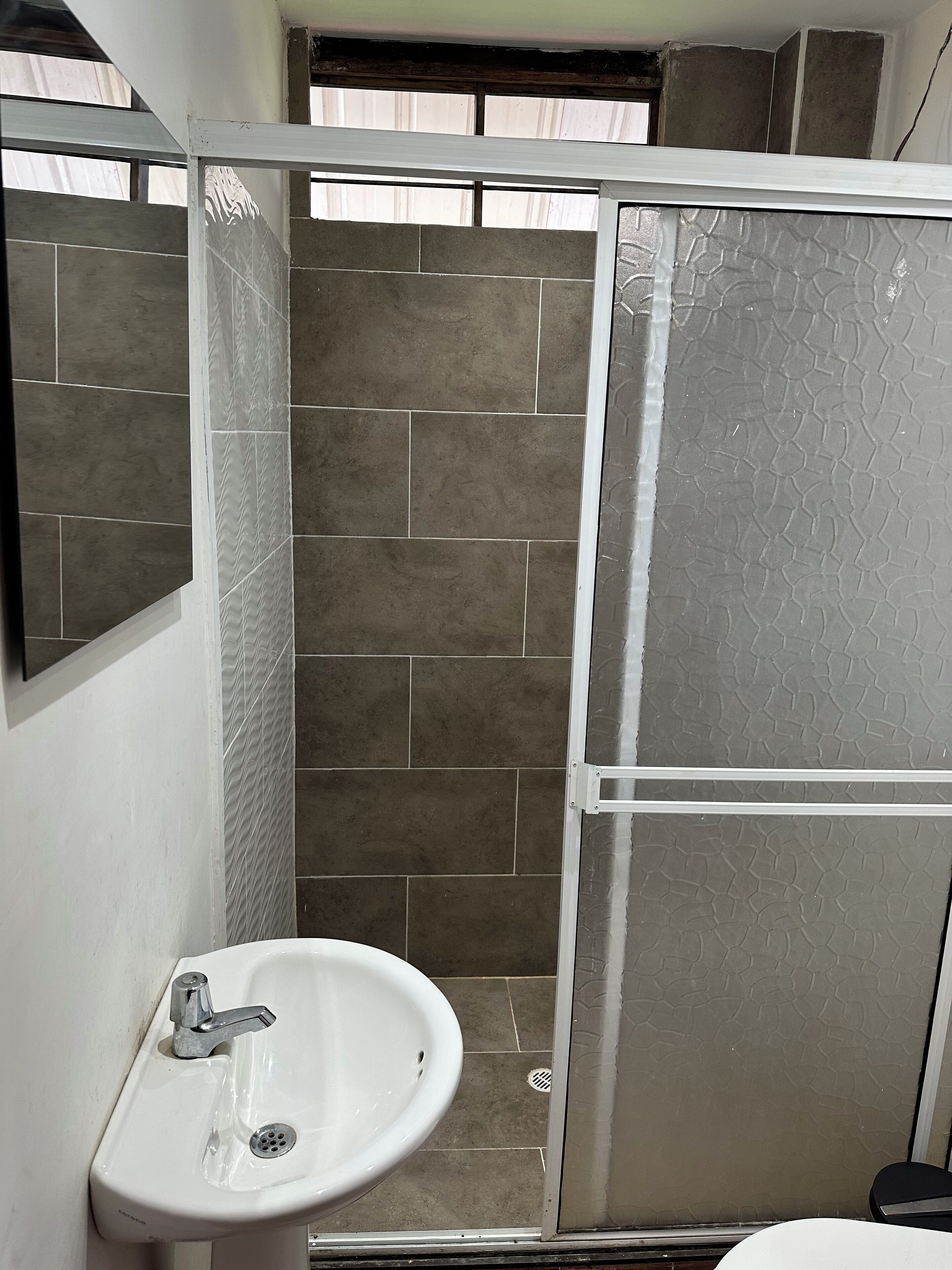 Asciugamani, sapone, carta igienica