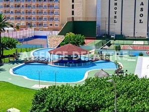 Pool - Apartment view on the beach , with a private garage, 1 bedroom,pool and lift, Wifi. (Peníscola/Peñíscola)