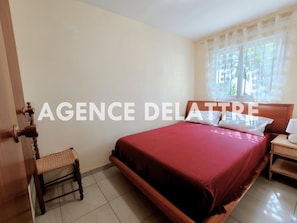 4 bedrooms, iron/ironing board, WiFi