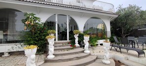 Terrace/patio - 8010 CASA MONTCLAR located in a quiet environment, next to the Citadel, the beach, the centre of the village, restaurants, nautical activities, hiking... (ROSES)