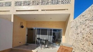 Terrace/patio - Elegant home a few steps from the Malecon (Progreso)